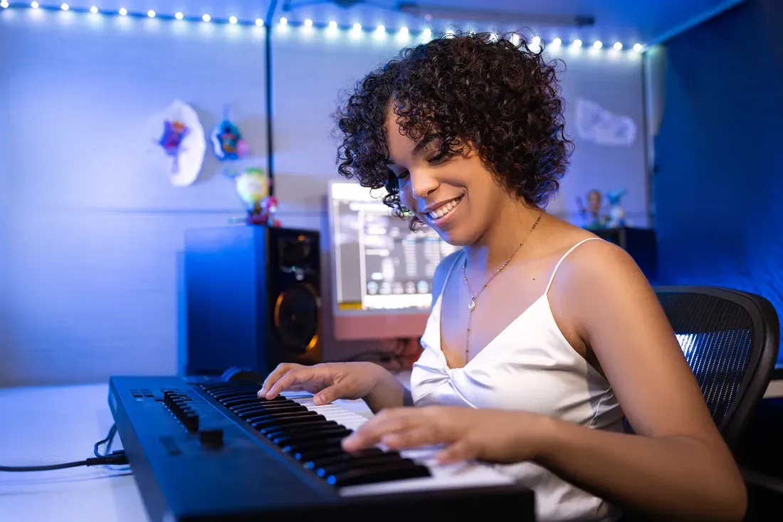 Senses student playing piano.